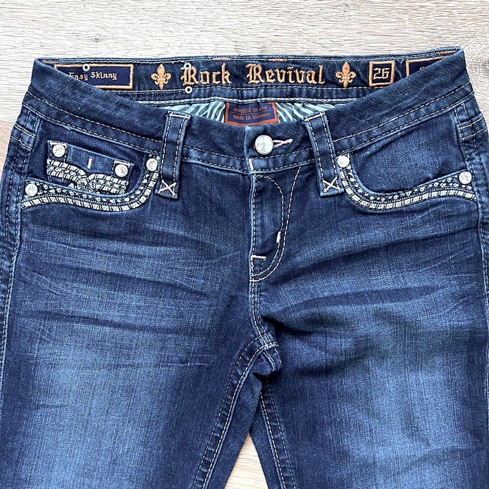Rock Revival Sherry “Easy skinny” low-rise size 26